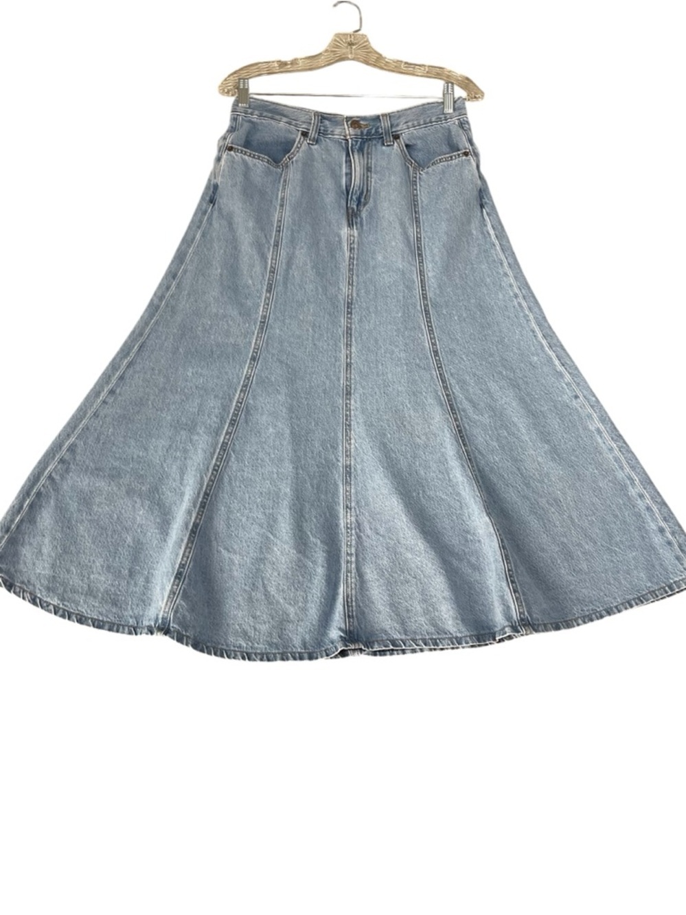 Levi's Women’s Size 28 Midi Rise Fit Flare Denim Skirt Light Blue - Picture 12 of 16